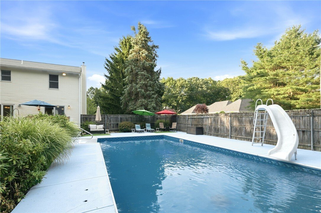 House in Cranston, Rhode Island, United States 5 - 18436033