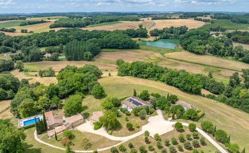 Estate in Sembas, Nouvelle-Aquitaine, France 1