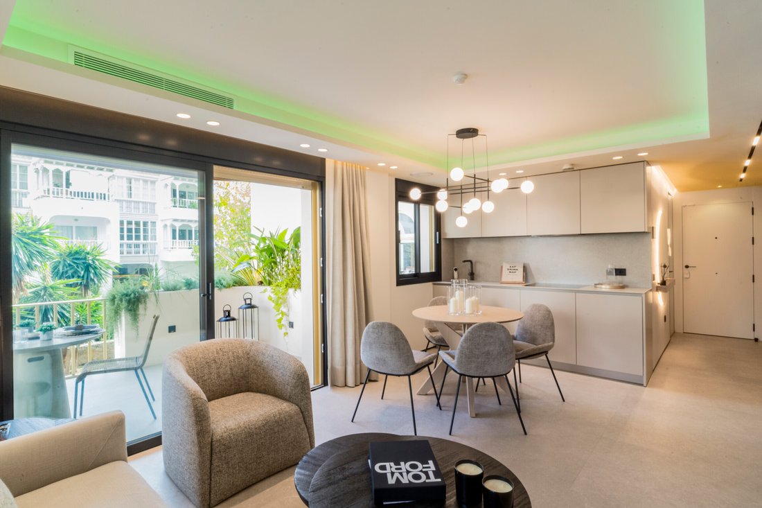 Apartment in Puerto Banus, Marbella, Spain 2 - 17399145