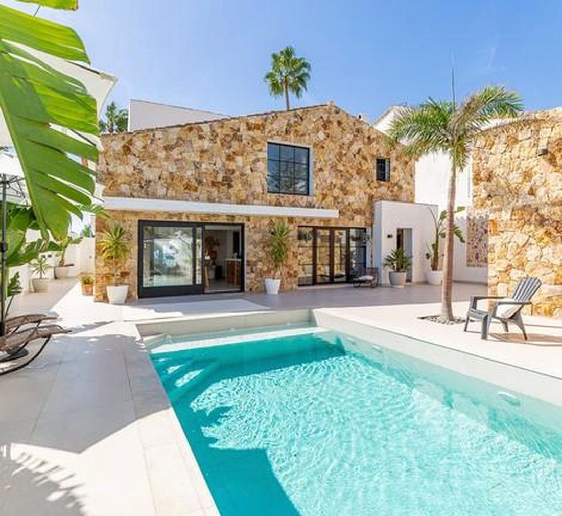 Villa en Estepona, Andalucía, España 2 - 18437733