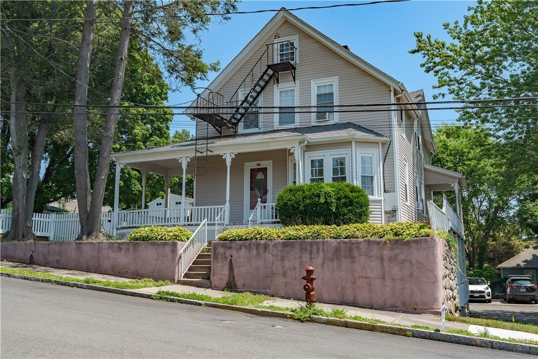 Apartment in Blackstone, Massachusetts, United States 3 - 18442214