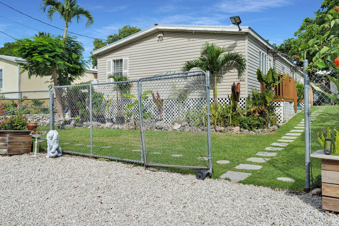 Key Colony Beach, Florida, United States 3 - 18441979