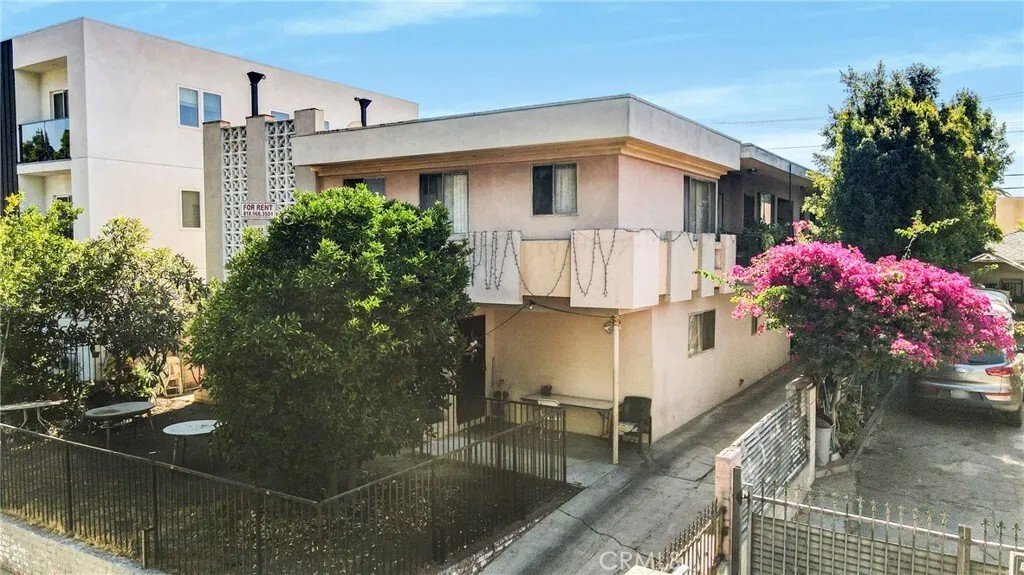 Los Angeles, California, United States 1 - 18442946