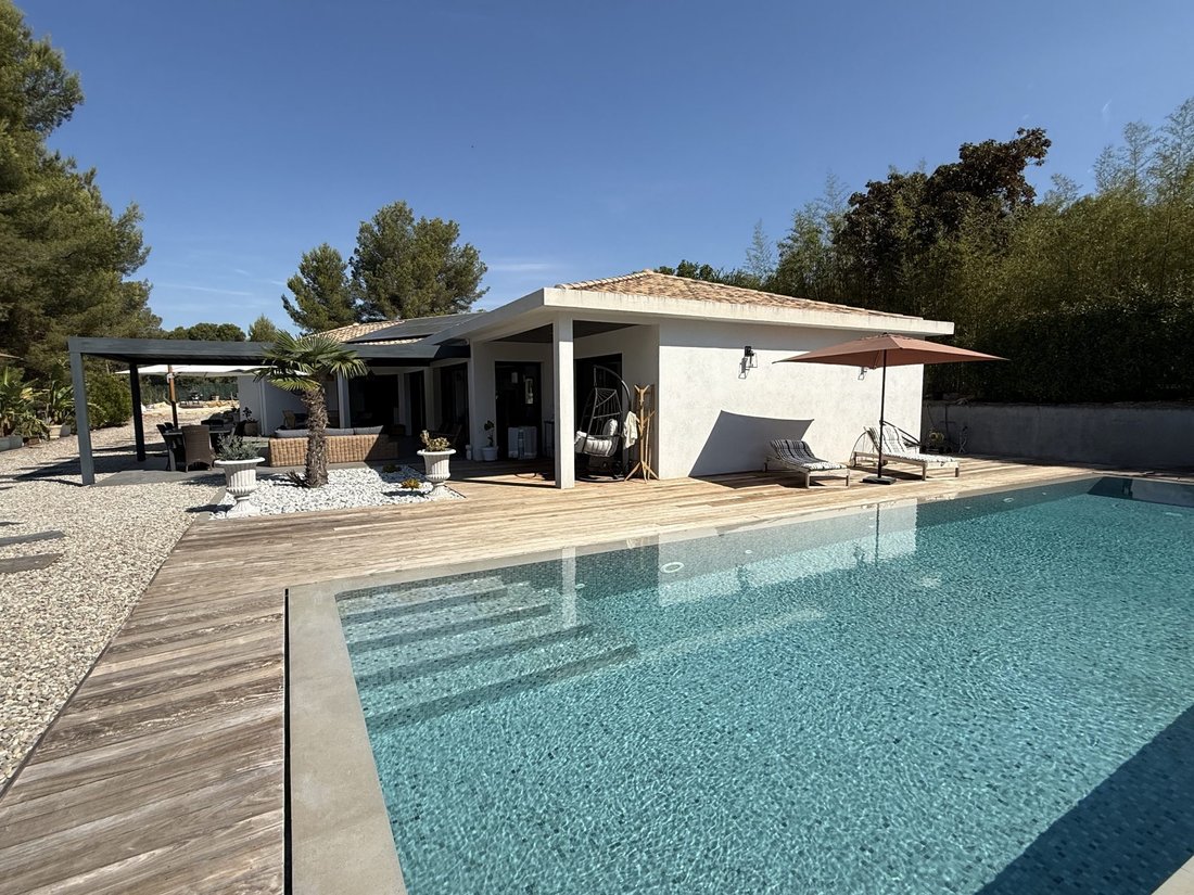 Villa in Saint-Cyr-sur-Mer, Provence-Alpes-Côte d'Azur, France 1 - 18441767