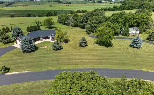 Maison à Montrose, Wisconsin, États-Unis 1