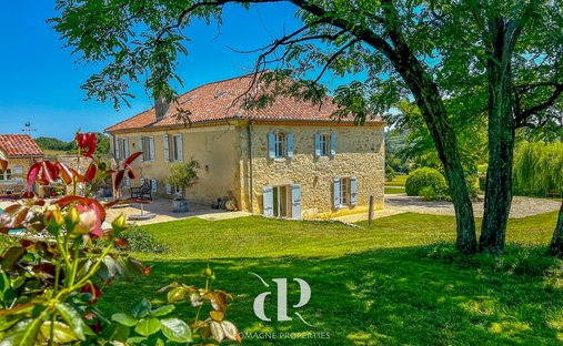 House in Vic-Fezensac, Occitania, France 1