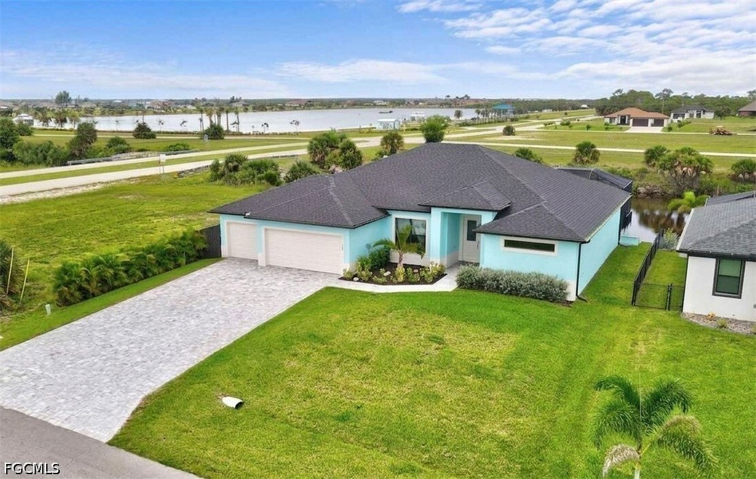 House in Cape Coral, Florida, United States 3 - 17670127