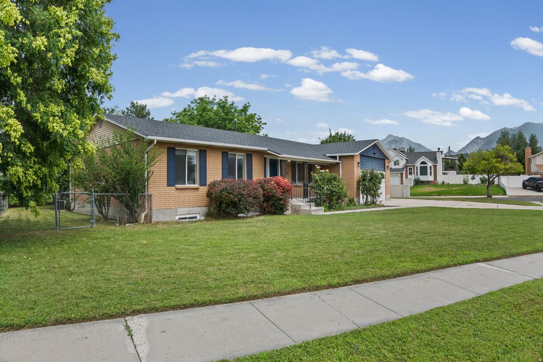House in Sandy, Utah, United States 3 - 18439326