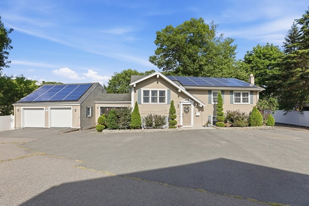 House in Saugus, Massachusetts, United States 3 - 18275238