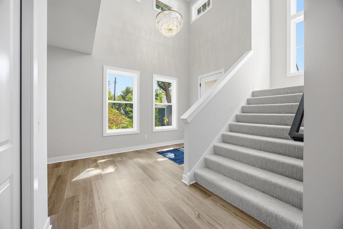 House in Roseville, Minnesota, United States 5 - 18438678