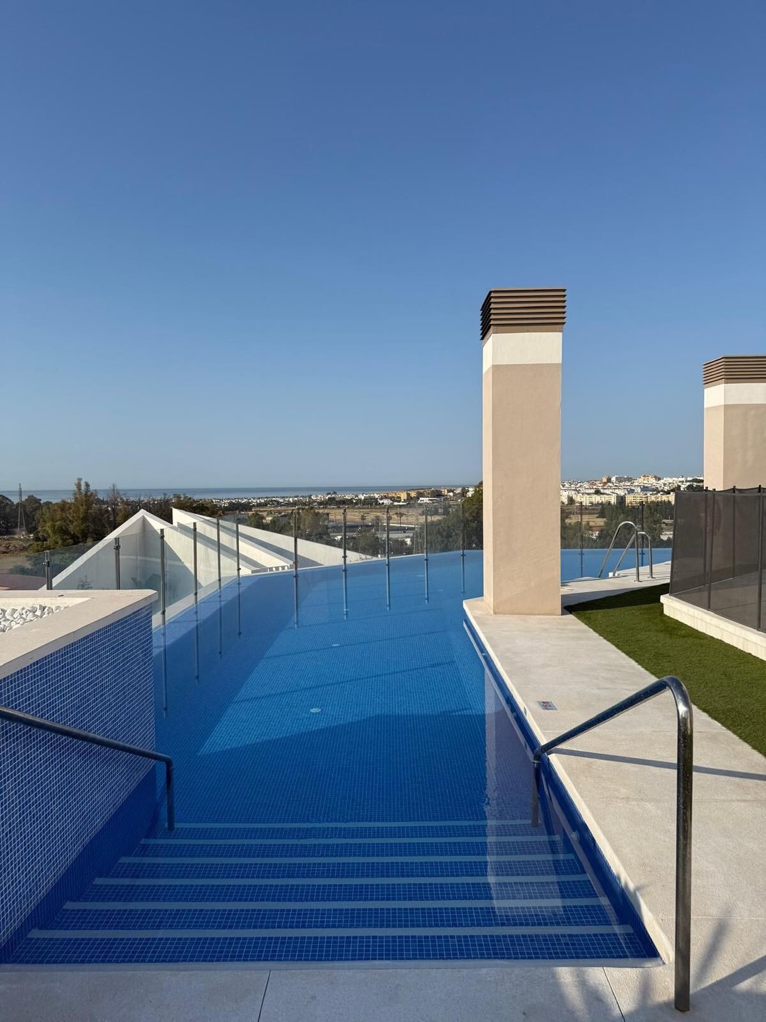 Apartment in Marbella, Andalusia, Spain 4 - 18437653