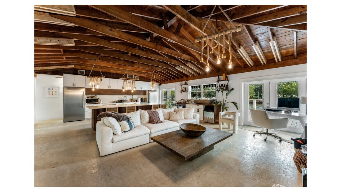 House in Miami, Florida, United States 4 - 18294974