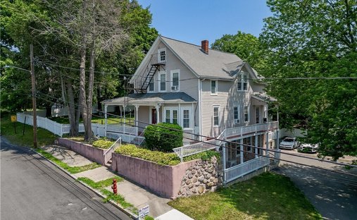 Apartment in Blackstone, Massachusetts, United States 1