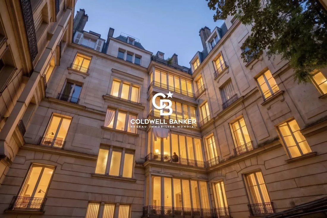 Apartment in Saint Philippe du Roule, Paris 8e Arrondissement, Paris 5 - 18438124