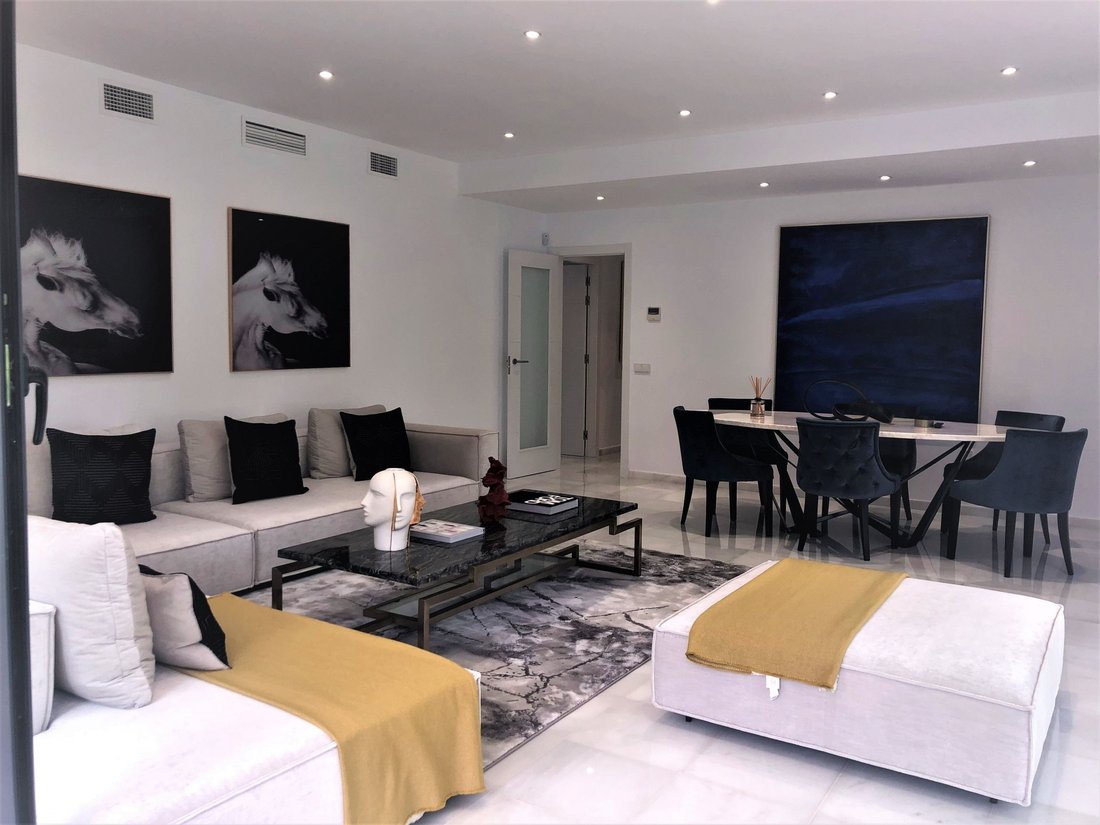 Apartment in Marbella, Andalusia, Spain 2 - 17398891