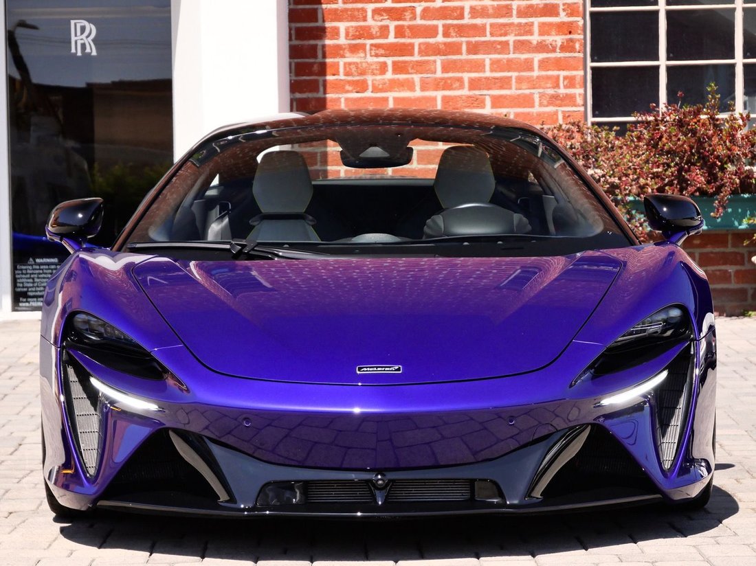 Coupe in Beverly Hills, CA, United States 2 - 18442138