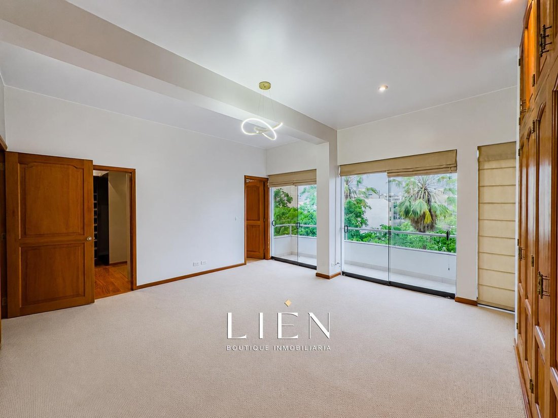 Apartment in Lima, Belarus 2 - 18438224