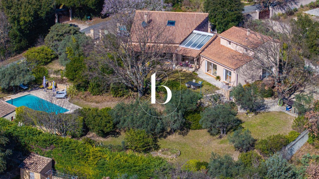 Villa in Goudargues, Occitania, France 4 - 18437095
