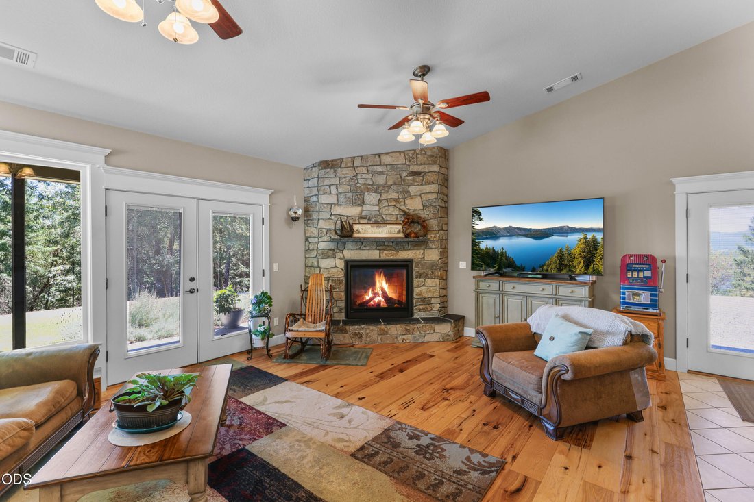 House in Grants Pass, Oregon, United States 5 - 18439751