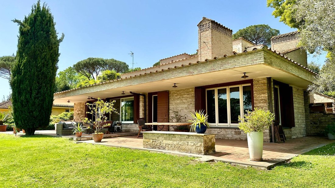 Villa in Giustiniana - La Storta - Olgiata, Rome, Lazio 1 - 18441498