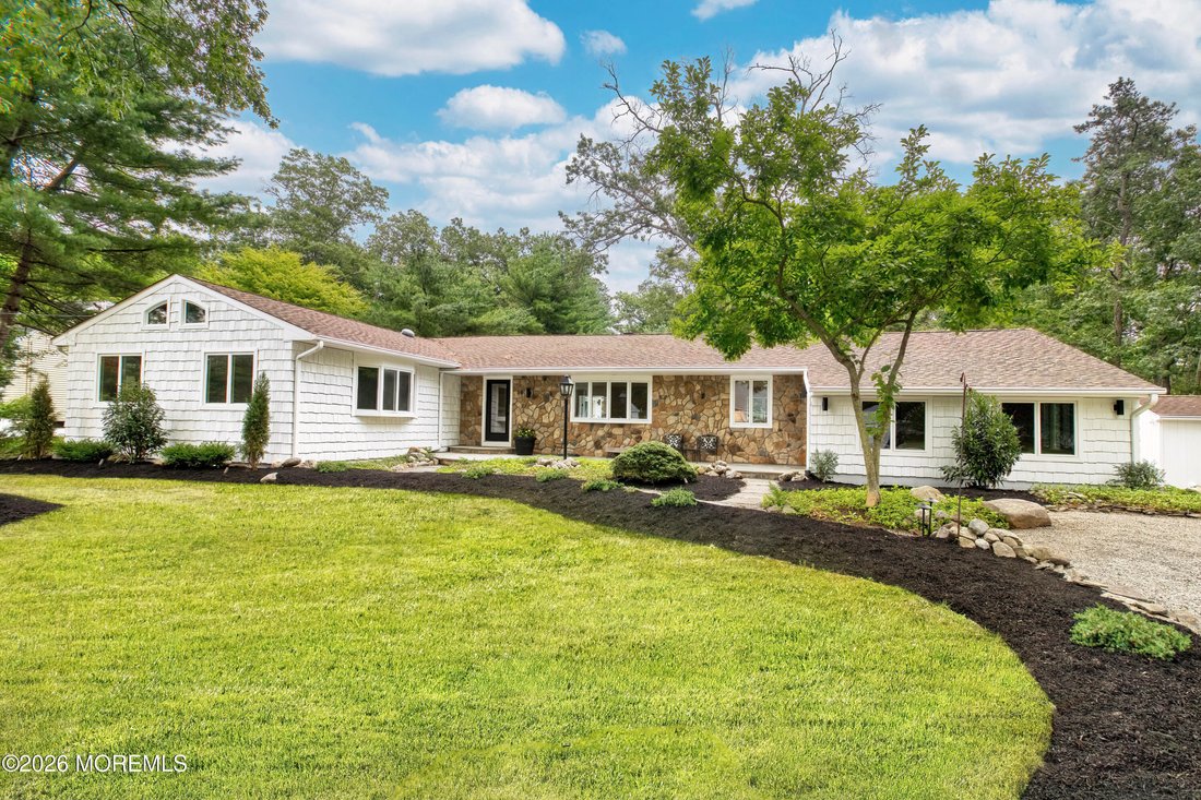 House in Tinton Falls, New Jersey, United States 2 - 18436474