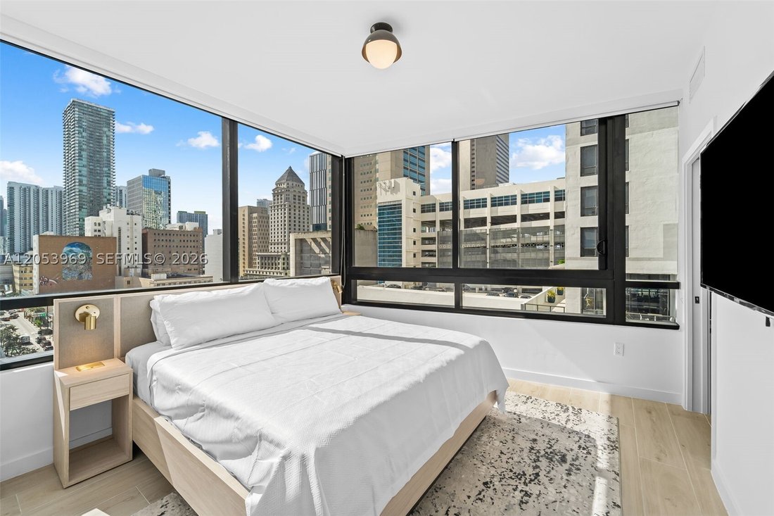 Condo in Miami, Florida, United States 1 - 18436522