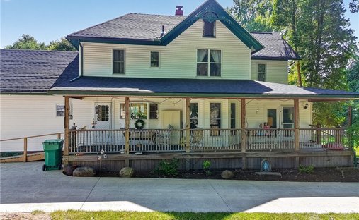 House in Conneaut, Ohio, United States 1