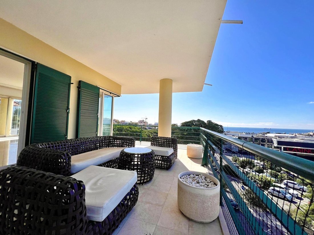 Apartment in Estoril, Cascais e Estoril, Lisbon 1 - 18436265