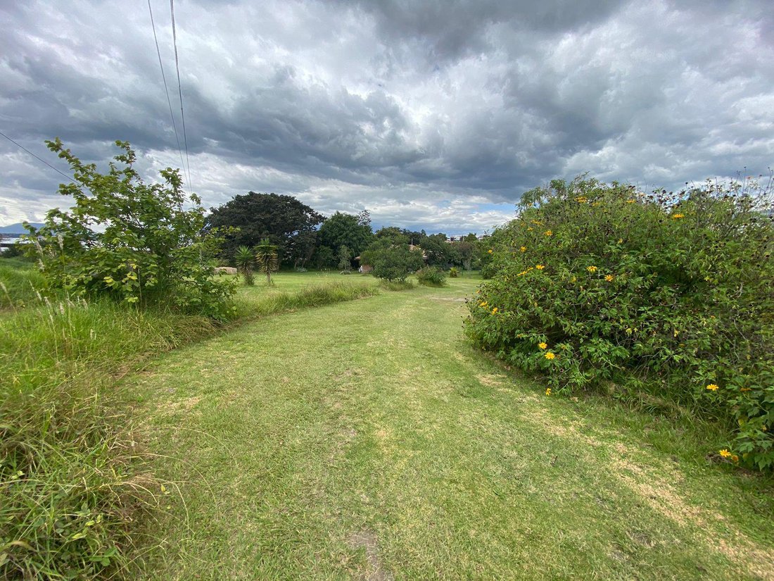 Land in Quito, Pichincha, Ecuador 4 - 18441313