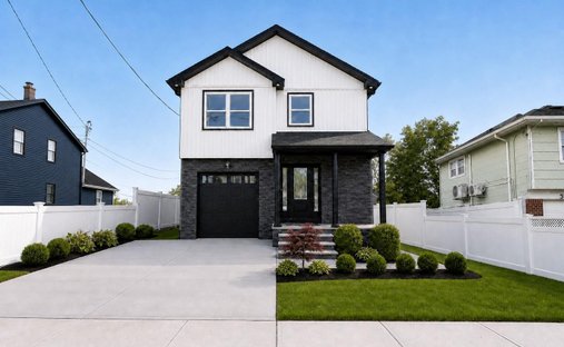 House in Elmont, New York, United States 1