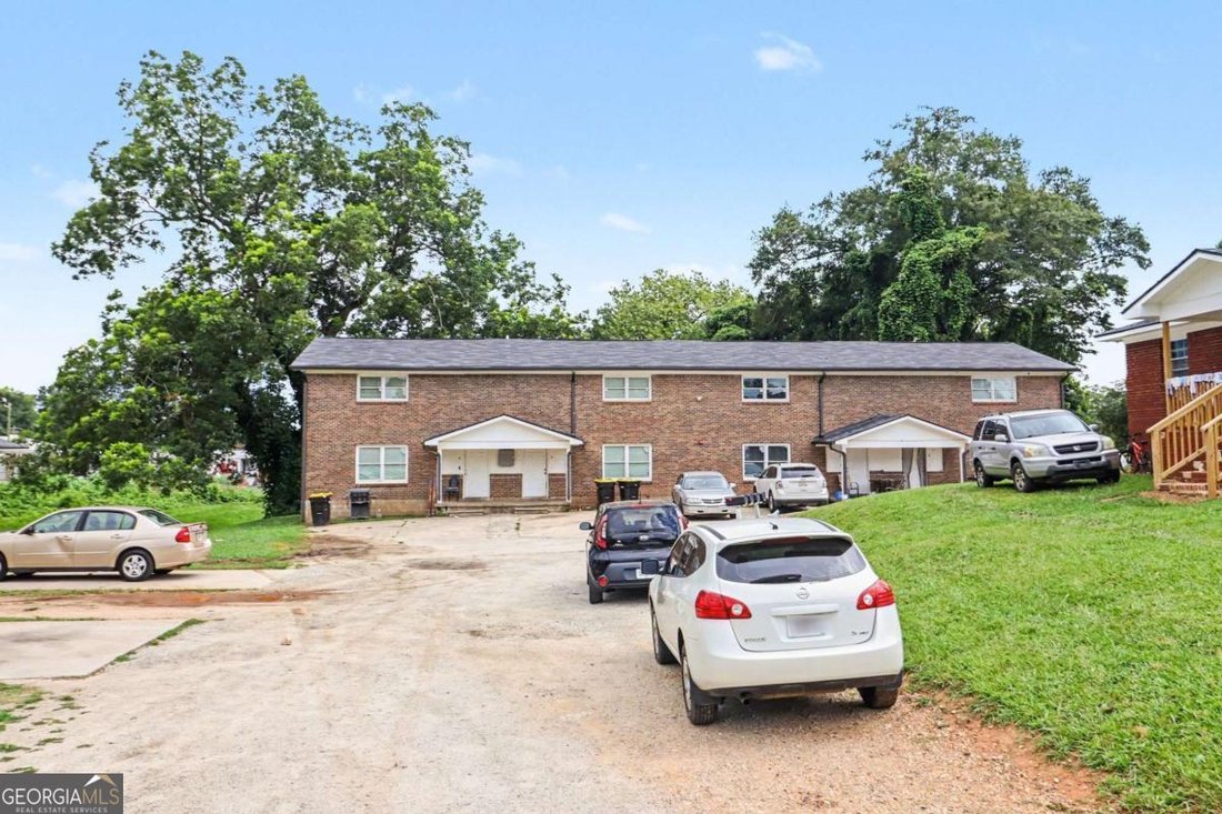 Newnan, Georgia, United States 4 - 18437478