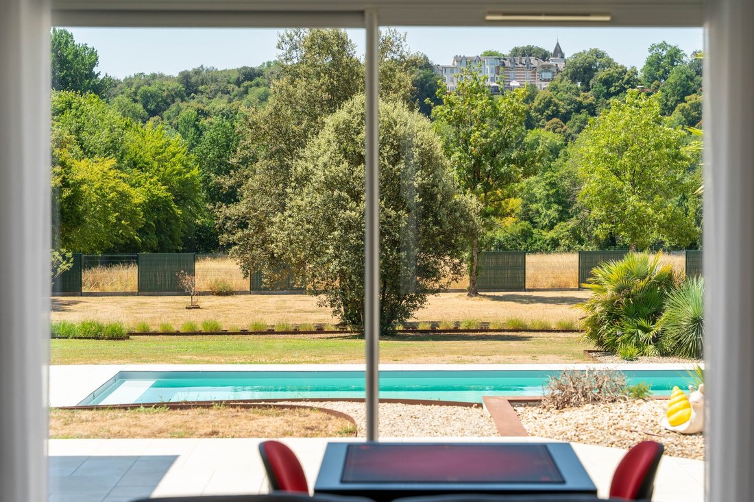 House in Saint-Brice, Nouvelle-Aquitaine, France 4 - 18438783