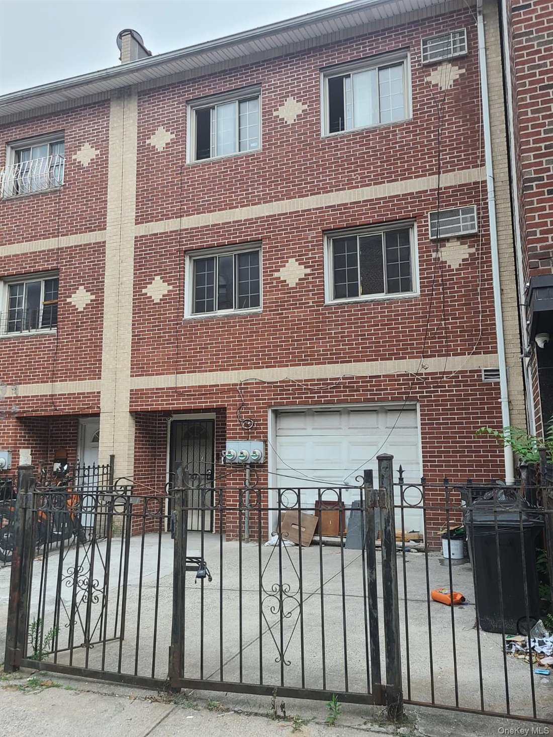 House in New York, New York, United States 1 - 18439294