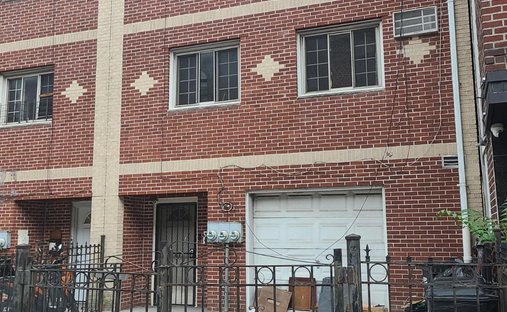 House in New York, New York, United States 1