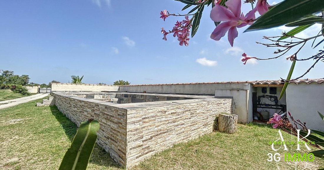Tenuta a Saintes-Maries-de-la-Mer, Provenza-Alpi-Costa Azzurra, Francia 5 - 18439946