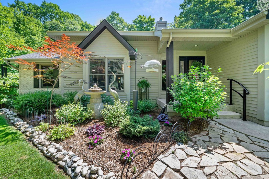 House in Traverse City, Michigan, United States 3 - 18436689