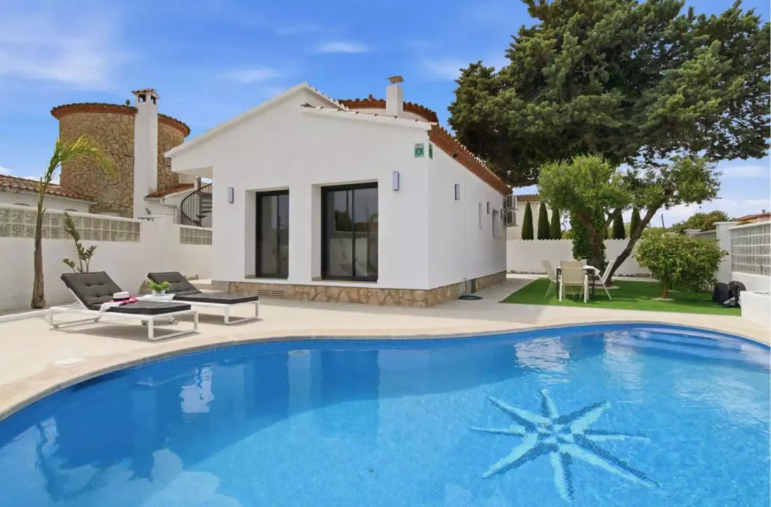 House in Empuriabrava, Catalonia, Spain 4 - 18439465