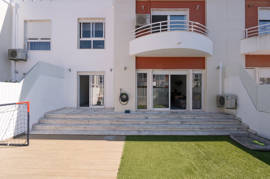 House in Rio de Mouro, Lisbon, Portugal 2 - 18435775