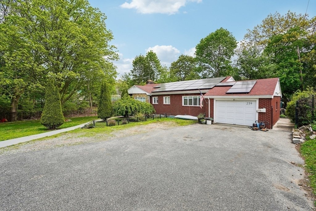 House in Medford, Massachusetts, United States 3 - 17917706
