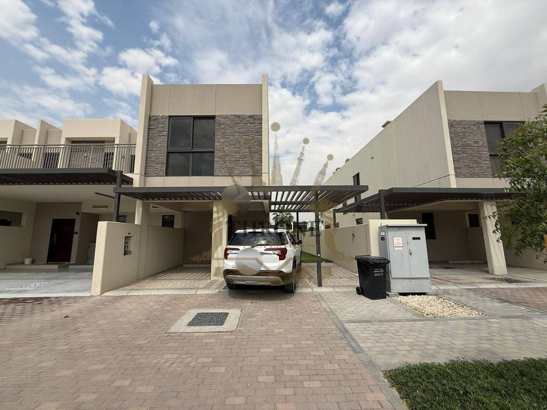 Townhouse in Damac Hills 2, Dubai, United Arab Emirates 1 - 18437208
