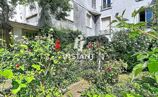 House in Charentonneau, Maisons-Alfort, France 1