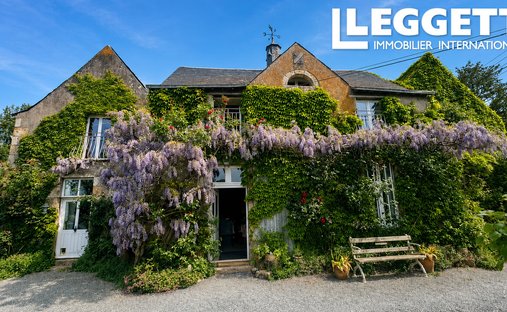 House in Livet, Pays de la Loire, France 1