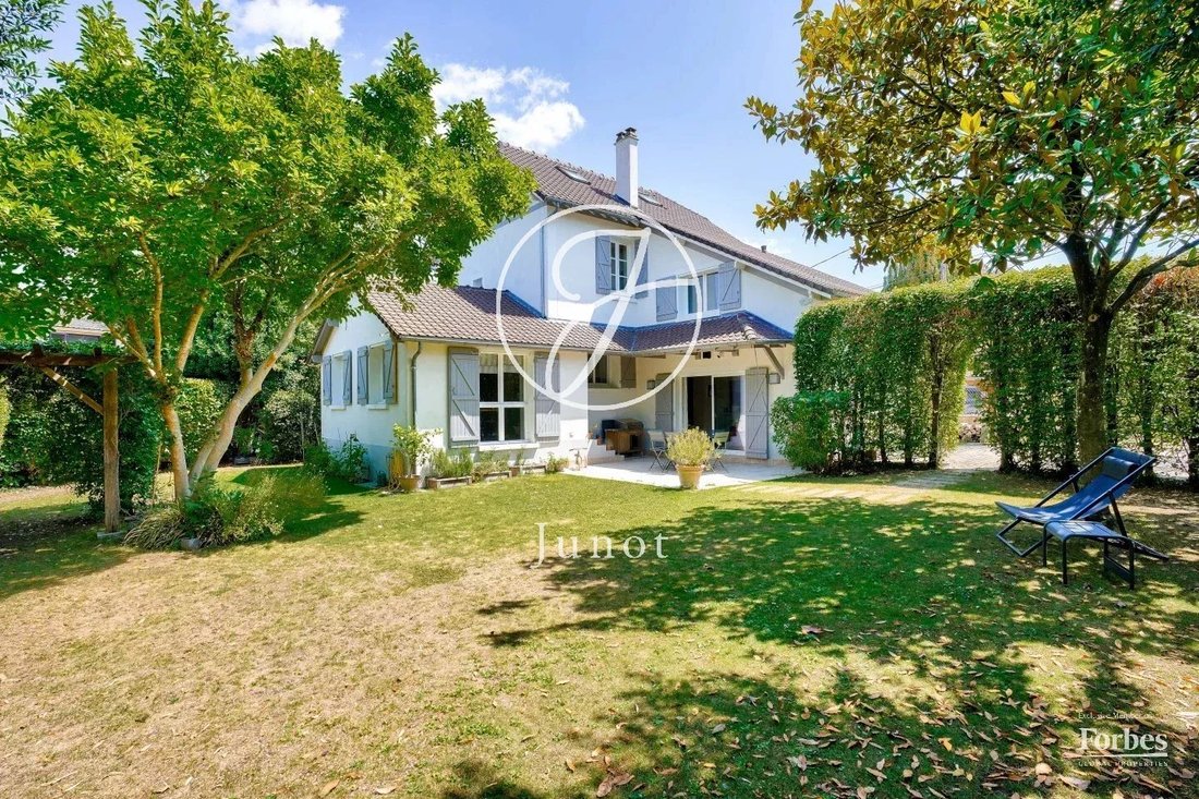 House in Marly-le-Roi, Ile-de-France, France 1 - 17510927