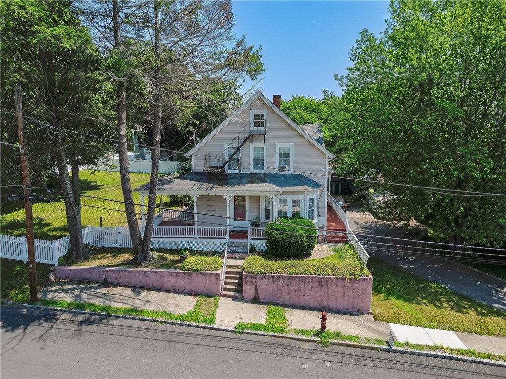 Apartment in Blackstone, Massachusetts, United States 2 - 18442214