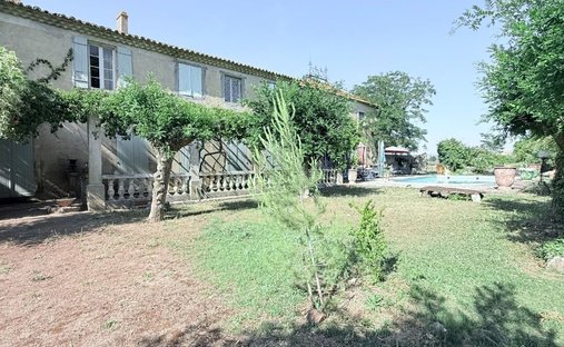 Casa a Lespignan, Occitania, Francia 1