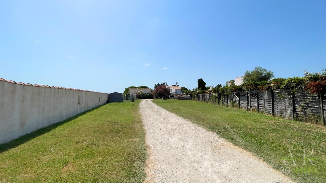 Tenuta a Saintes-Maries-de-la-Mer, Provenza-Alpi-Costa Azzurra, Francia 2 - 18439946