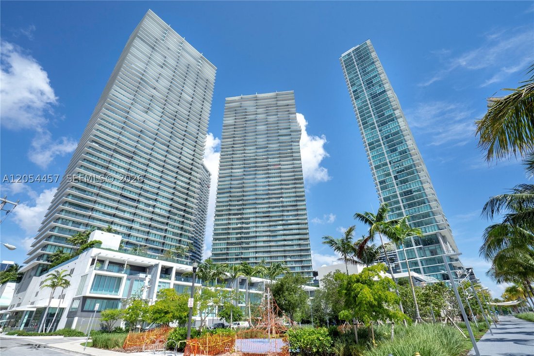 Condo in Miami, Florida, United States 1 - 18440022