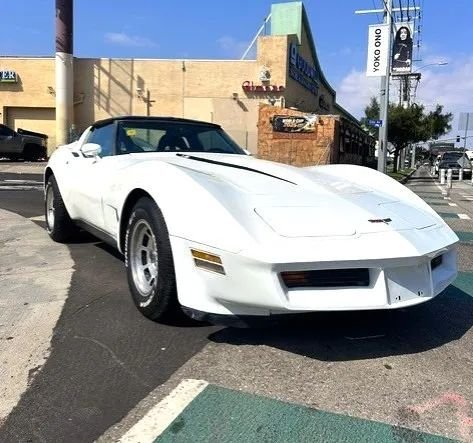 Coupe in Los Angeles, CA, United States 3 - 18434969