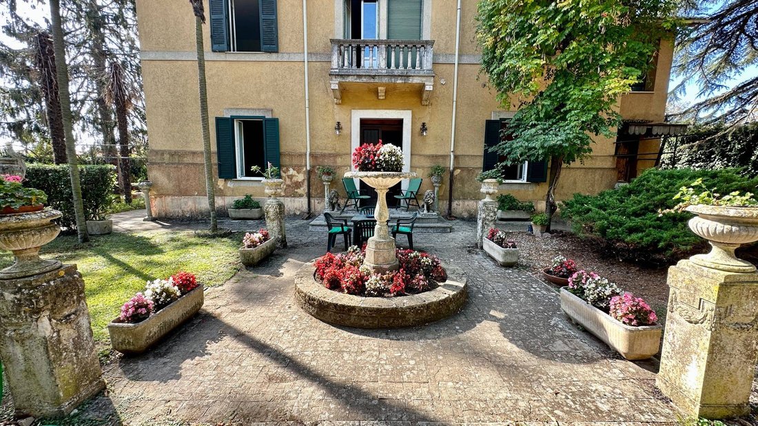 Villa in Manziana, Lazio, Italy 2 - 18441497
