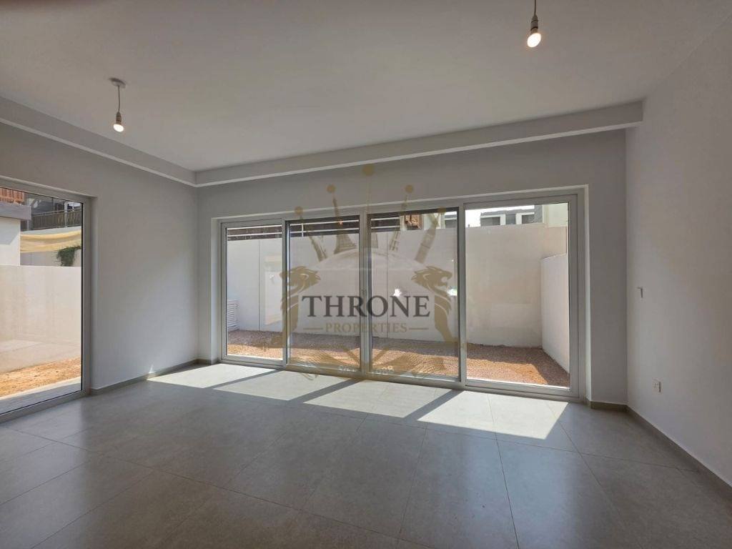 Townhouse in Damac Hills 2, Dubai, United Arab Emirates 4 - 18436594